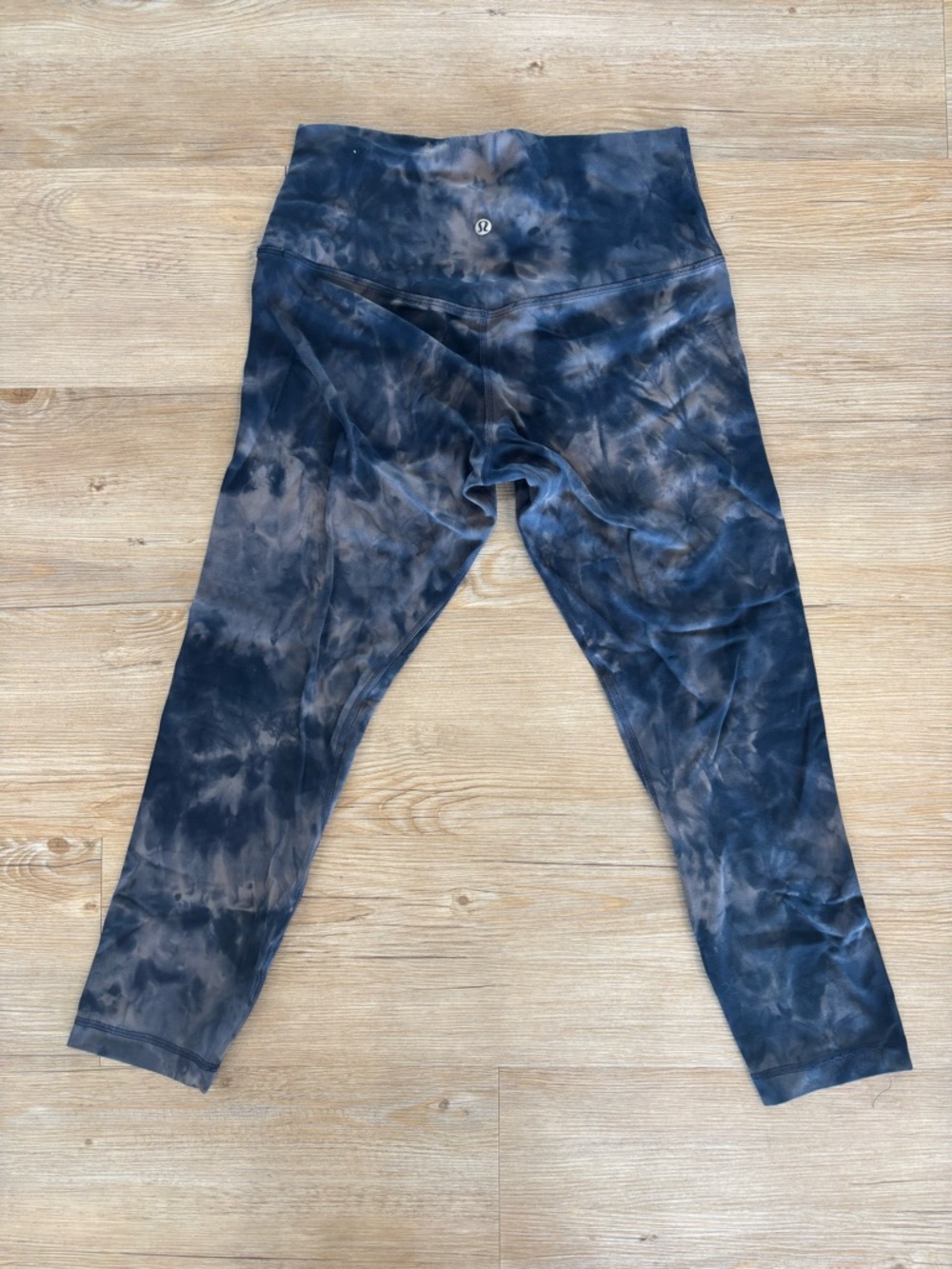 lululemon athletica Tie-Dye High-Rise Leggings in Navy and Gray - Picture 2 of 4